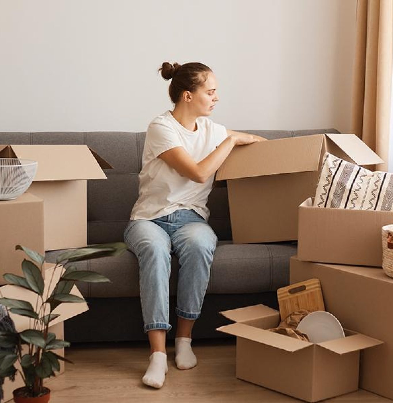 cha1122-20-packingunpackingandmakingspacehappyadvent